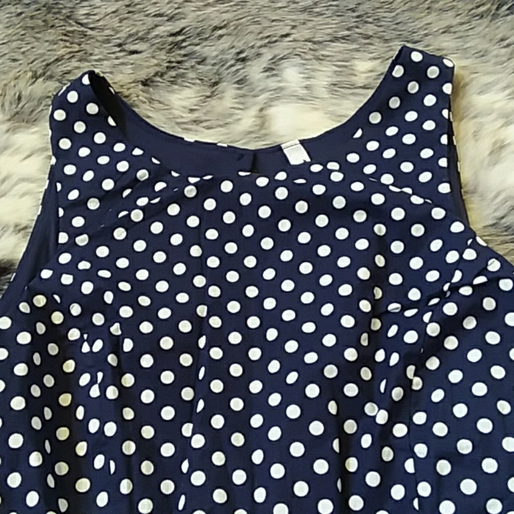 Dress - Picture 3 of 7